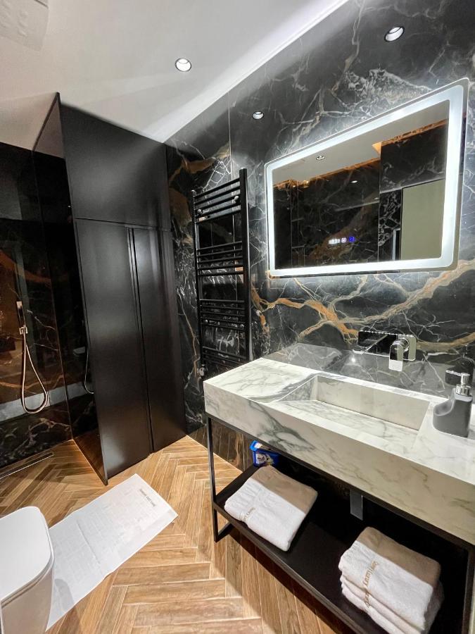 Apartment Queens Luxury