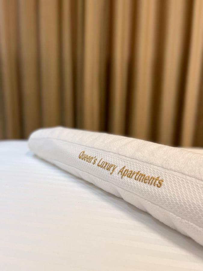 Queens Luxury Apartment