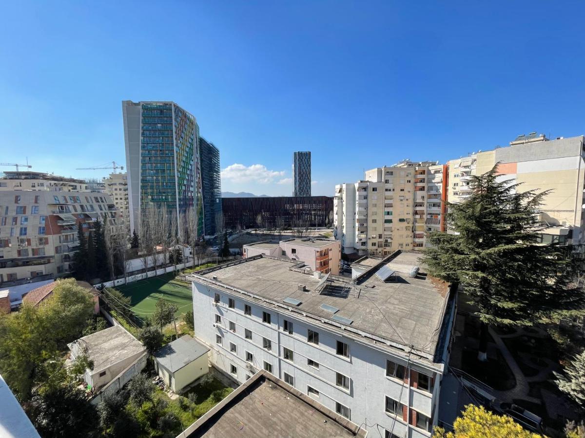 Apartment Queens Luxury Tirana