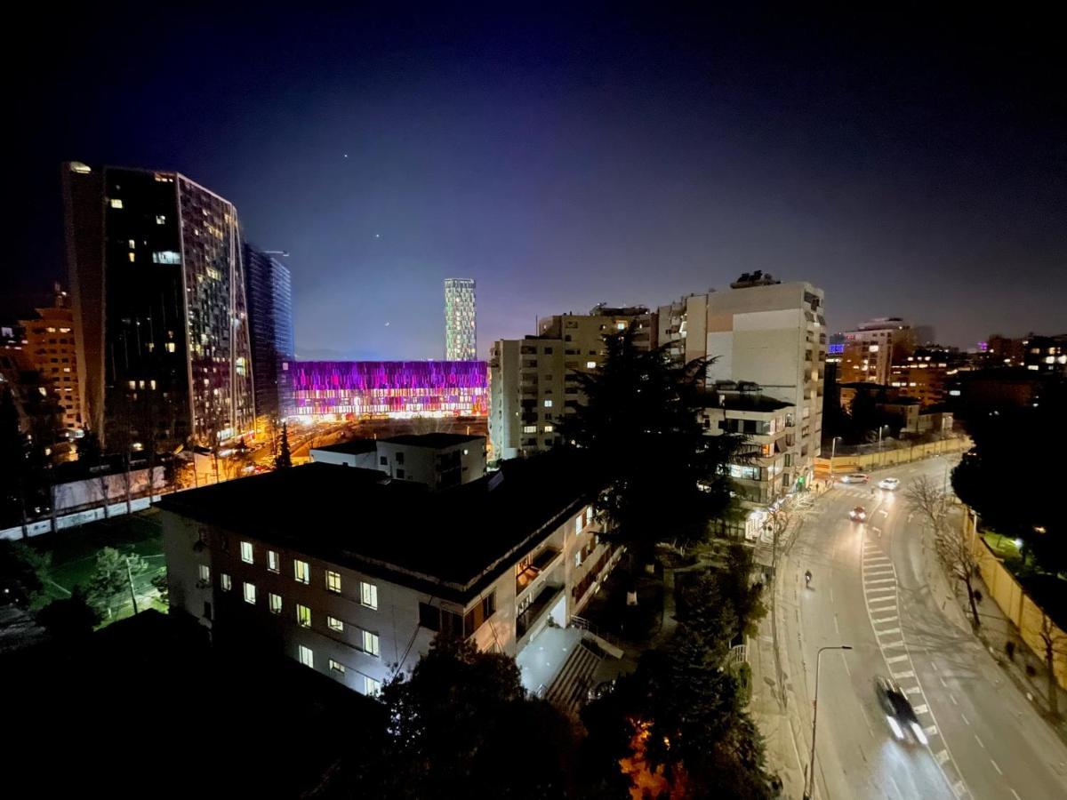 Apartment Queens Luxury Tirana